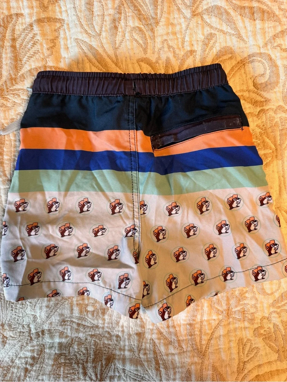 BUC-EES trunks stains